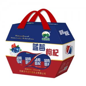 利园牧场蓝莓枸杞牛奶饮品