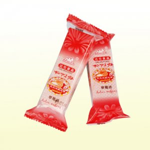 达伦三文治威化饼草莓味