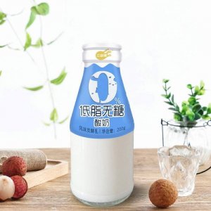 低脂无糖酸奶