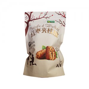 漠西果园红枣夹核桃