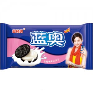 蓝精灵蓝奥草莓味夹心饼干