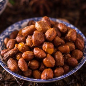 宏达怪味花生