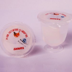 来一口酒杯荔枝味果冻60克