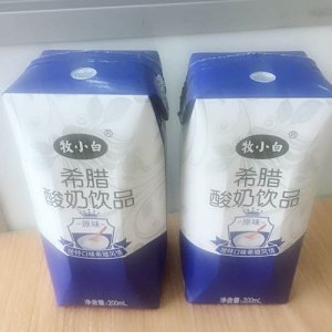 牧小白希腊酸奶饮品