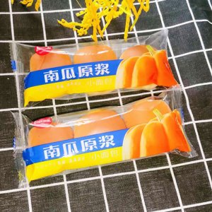 拉菲堡堡南瓜原浆面包南瓜味称重