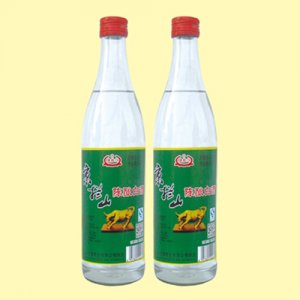德胜门京栏山陈酿白酒