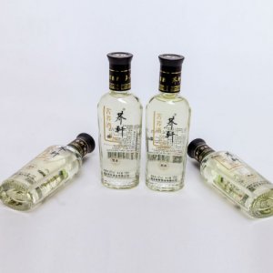 荞轩苦荞酒黑荞100ml