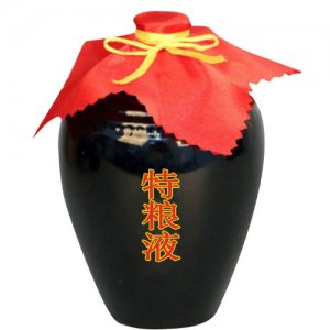 万客泉特粮液酒