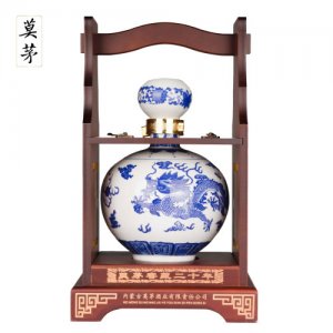 莫茅窖藏二十年浓香型白酒