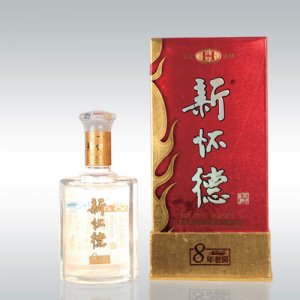 新怀德八年老窖白酒