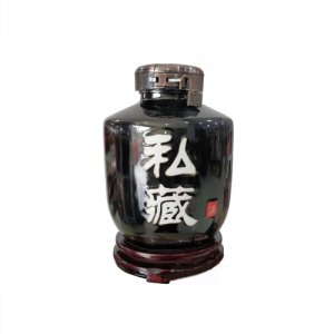 红台镇定制-黑坛私藏酒