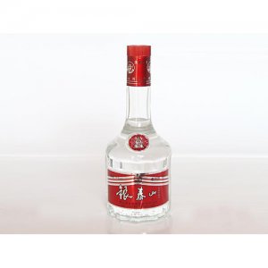 银泰山（44° 500ml）.