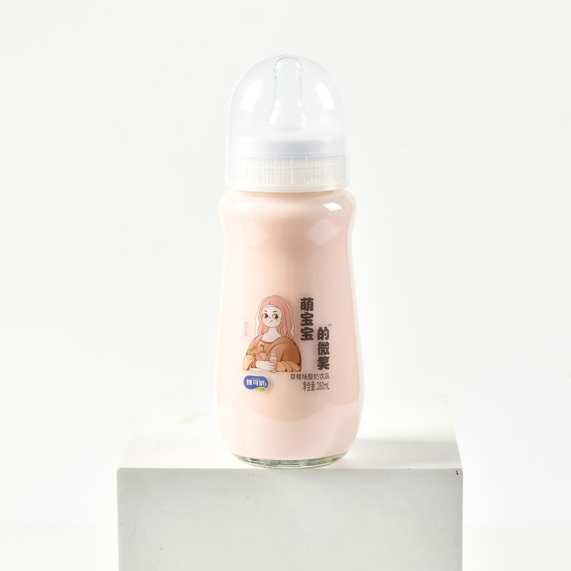 萌宝的微笑草莓味酸奶饮品.JPG