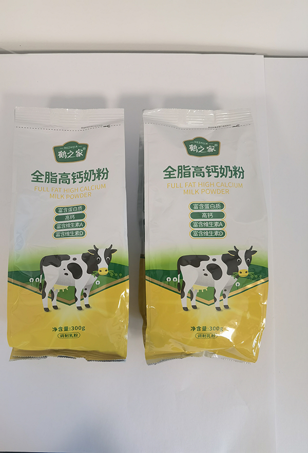 鹤之家全脂高钙奶粉2.jpg