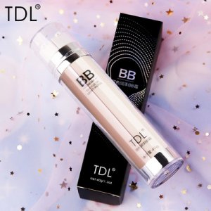 保濕補(bǔ)水遮瑕粉底液貼牌定制代加工