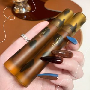 琥珀流利丝绒雾面哑光唇釉口红代加工贴牌OEM/ODM