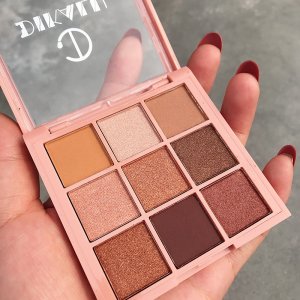 迪卡璐DIKALU九色星辰眼影代加工贴牌OEM/ODM
